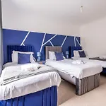 Centralised Garden Flat With Free Parking By Prescott Appartamento