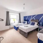 Centralised Garden Flat With Free Parking By Prescott