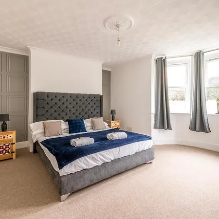 Apartman Cosy Garden Flat With Free Parking By Prescott *