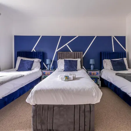 Centralised Garden Flat With Free Parking By Prescott Bristol