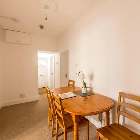 Apartamento Centralised Garden Flat With Free Parking By Prescott