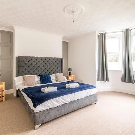 Cosy Garden Flat With Free Parking By Prescott Apartments *