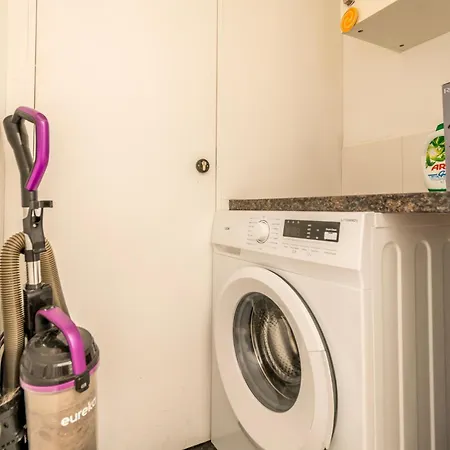 Apartmán Cosy Garden Flat With Free Parking By Prescott *