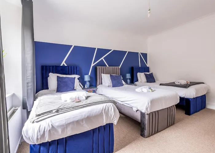 Garden Flat With Free Parking By Prescott Apartment