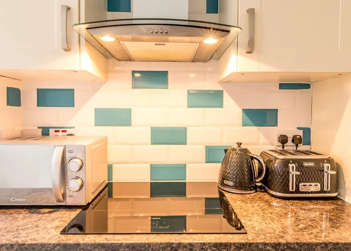 Garden Flat With Free Parking By Prescott *